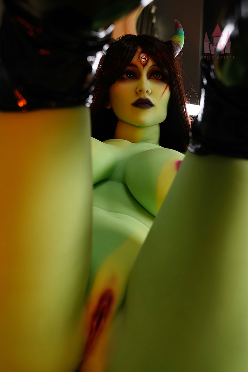 Alyssa - Vintage Passage (5'6" Velvet Soft TPE)